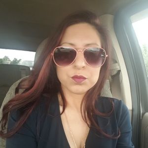 Meet your Posher, Shawna